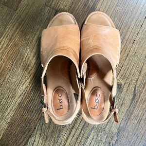 B•O•C by Born sandals size 8. GUC.